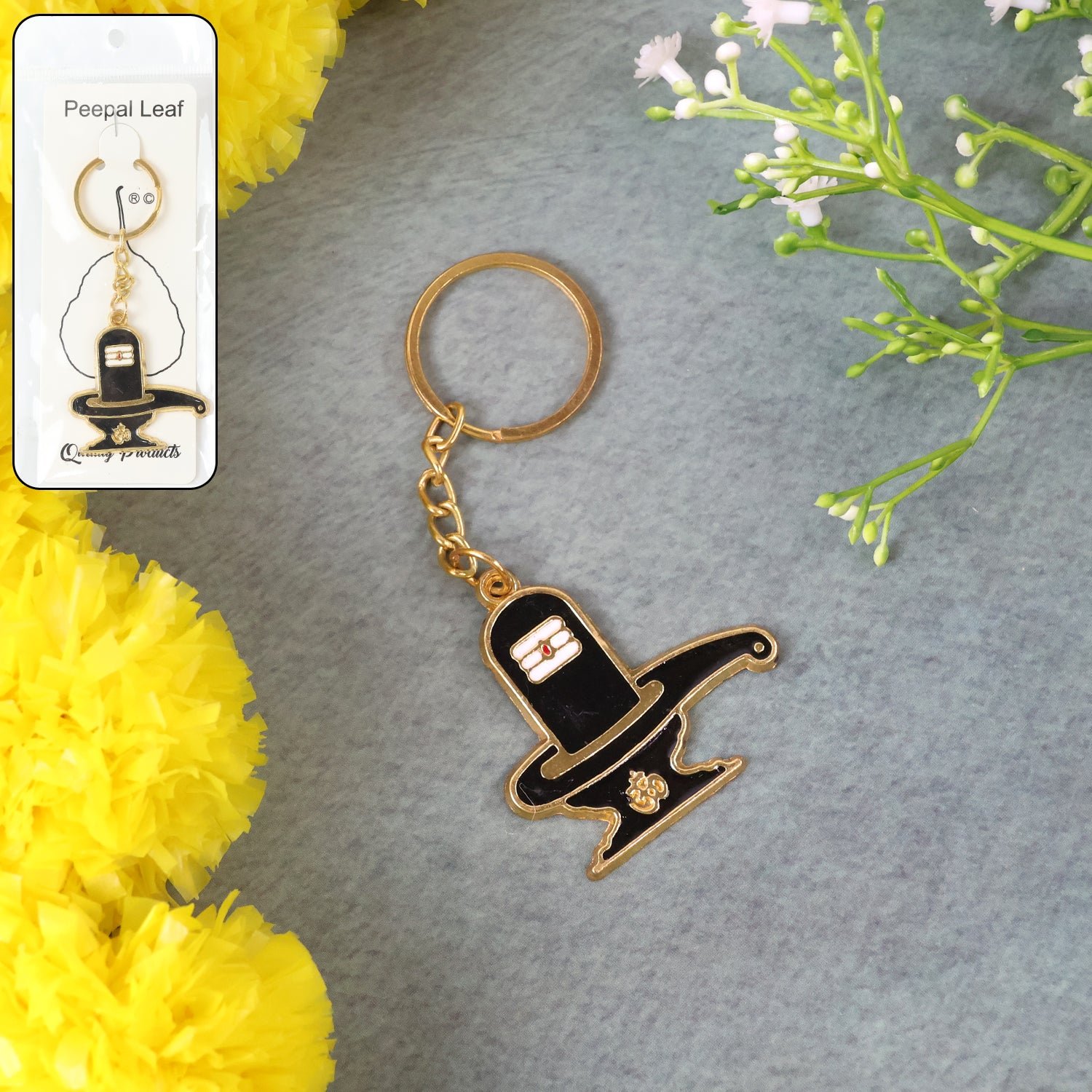shivling design golden keychain (1 pc)