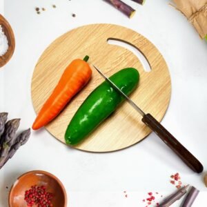 wooden round chopping board for chopping fruit & vegetable