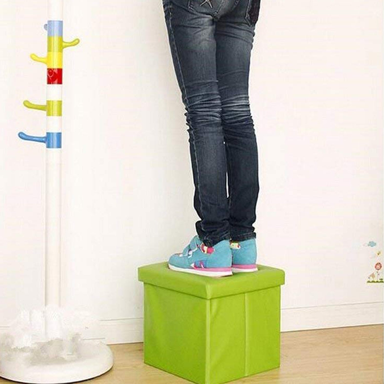 4986 living room cube shape sitting stool with storage box.(mix color) 4986 living room cube shape sitting stool with storage box.(mix color)