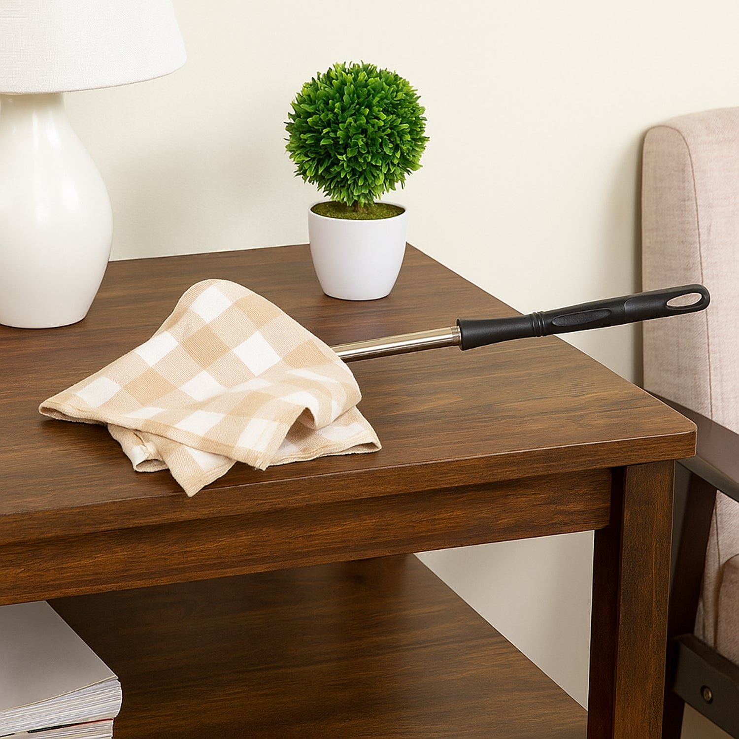 non extendable dusting cloth with handle (1 pc)