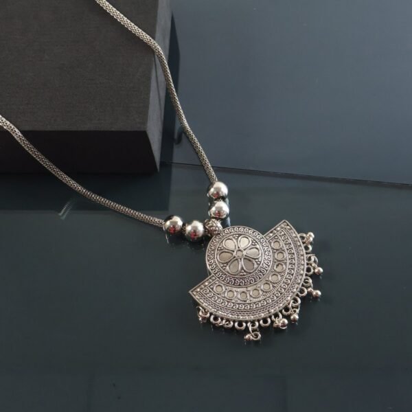 oxidised silver tone traditional long necklace (1 pc)