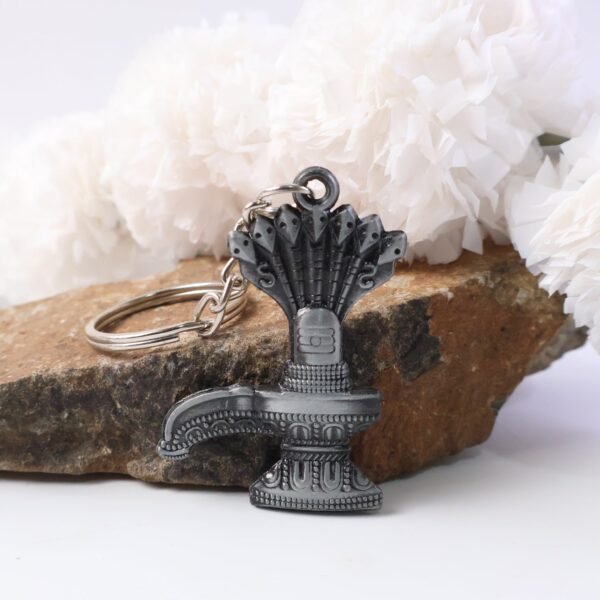 premium metal shiva lingam with naag religious keychain (1 pc)
