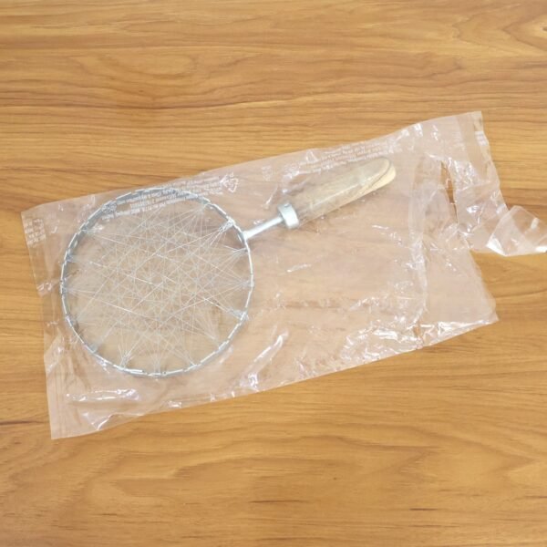 stainless steel wire skimmer with wooden handle (1 pc)
