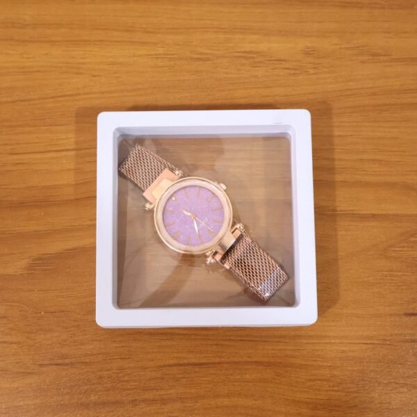 elegant womenâ€™s analog wrist watch with display box