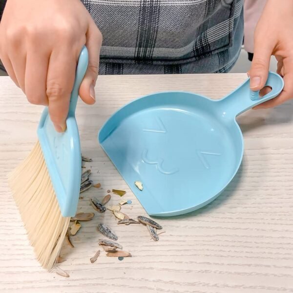2 in 1 mini cleaning dustpan & hand brush set (1 set)