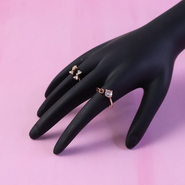 elegant black hand shaped jewelry display stand (1 pc)