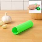 02_garlic-peeler.jpg