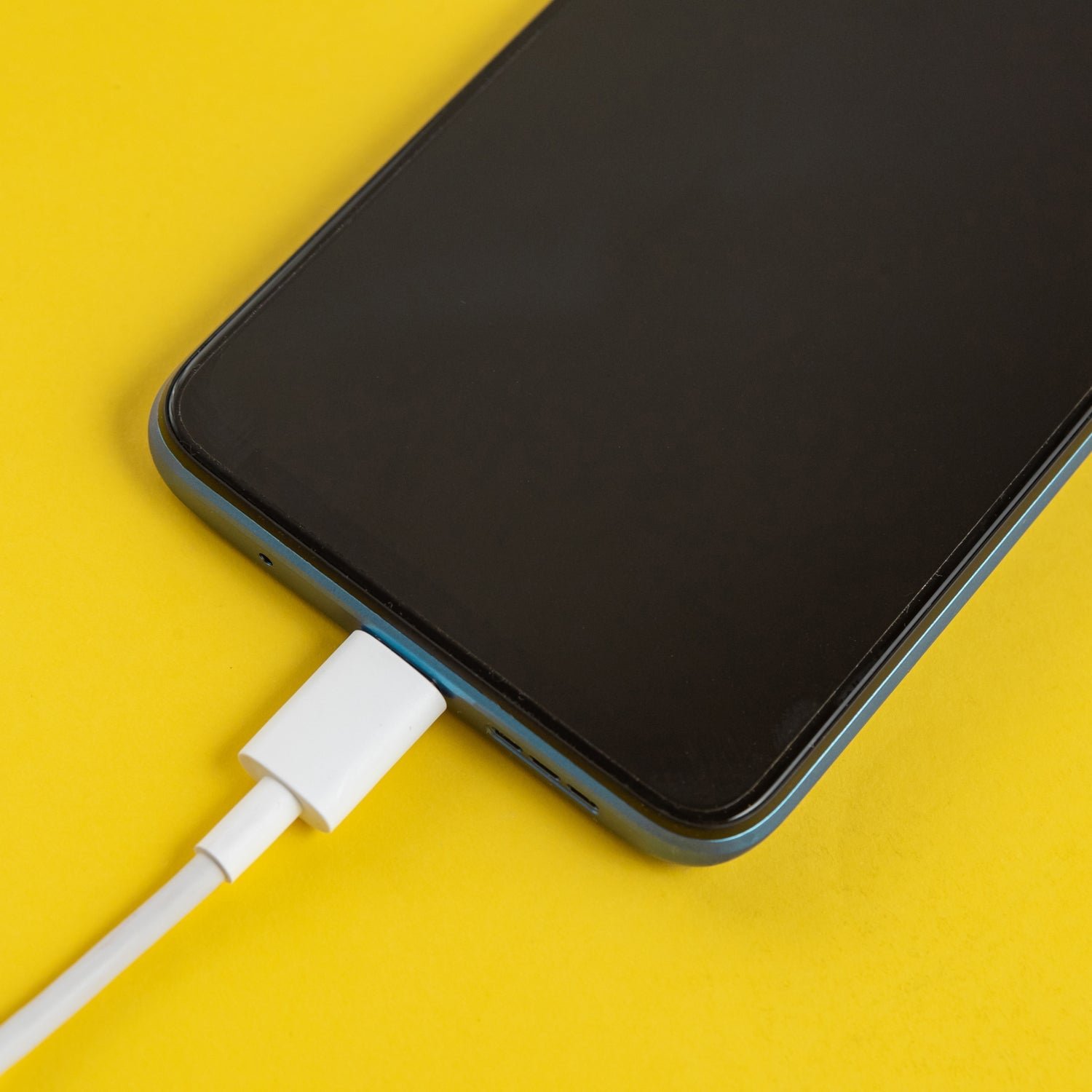 super fast charger with cable for all iphone, android, smart phones, tablets.