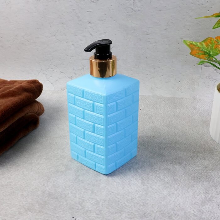 Hand-Wash-Bottle-03.jpg