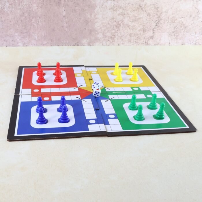 02_ludo.jpg 02_ludo.jpg