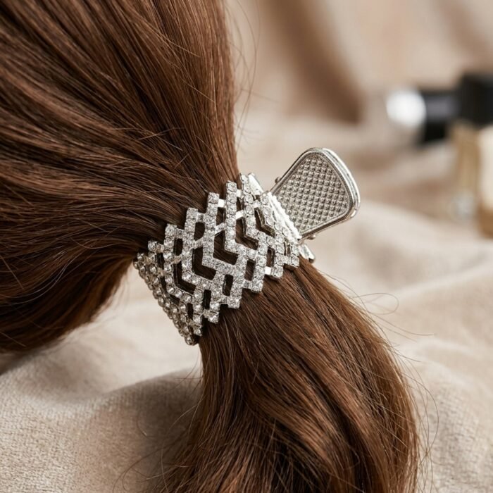 03hairclip_04ae3f96-6b05-483a-995f-e33515b0d5a8.jpg
