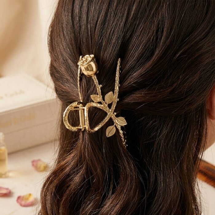 03hairclip_c54c84f6-7718-4aba-849b-1e5af0c76929.jpg