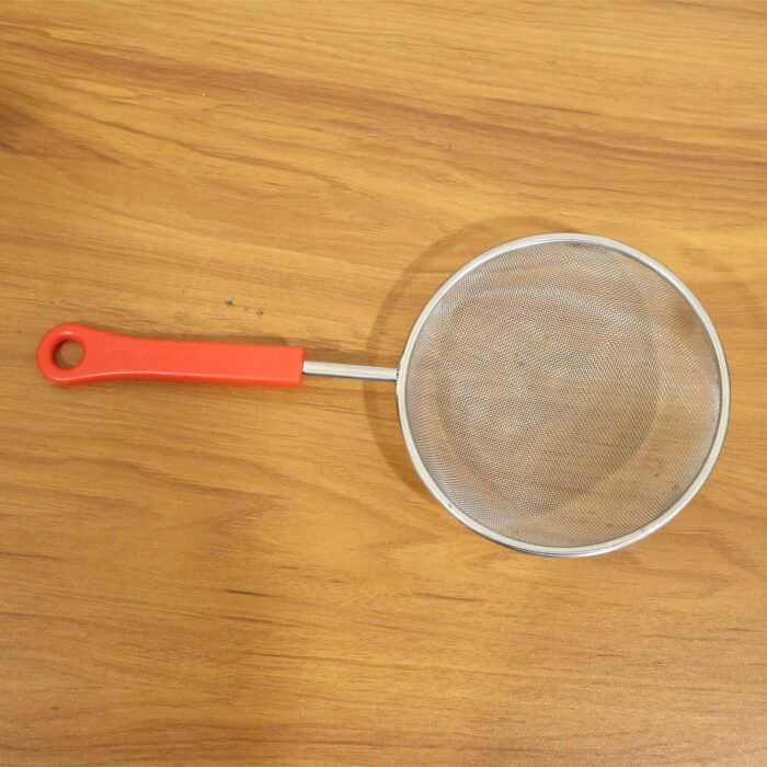 07_strainer_8904b248-6de1-492a-845d-00069b00897c.jpg