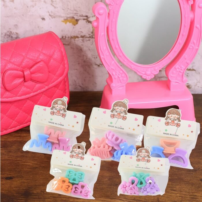 MiniHairClips-03_9e766350-f486-4941-a6b2-a9202f381b10.jpg MiniHairClips-03_9e766350-f486-4941-a6b2-a9202f381b10.jpg