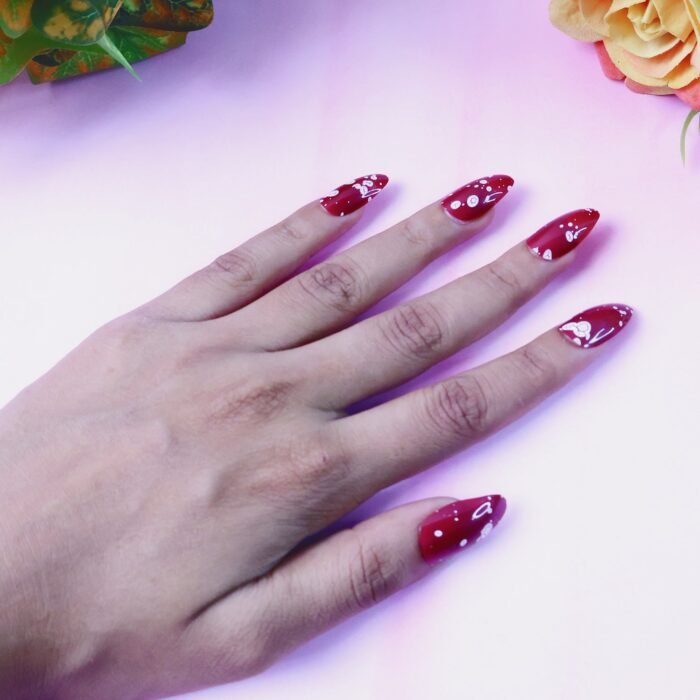 nail-03_cfa4f577-0a9a-4118-9290-35c746025a76.jpg