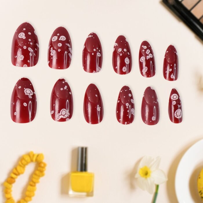 nail-05_6a2b7140-f076-42a2-b0a6-2c192d4f8344.jpg