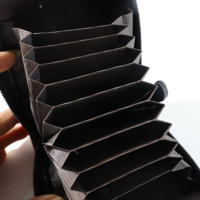 04_card-case.jpg