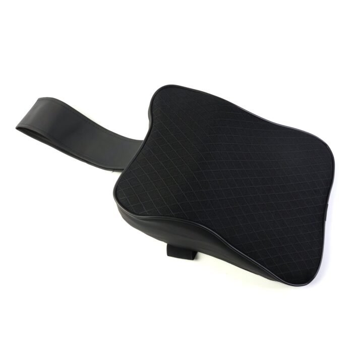 05_CarNeckPillow.jpg