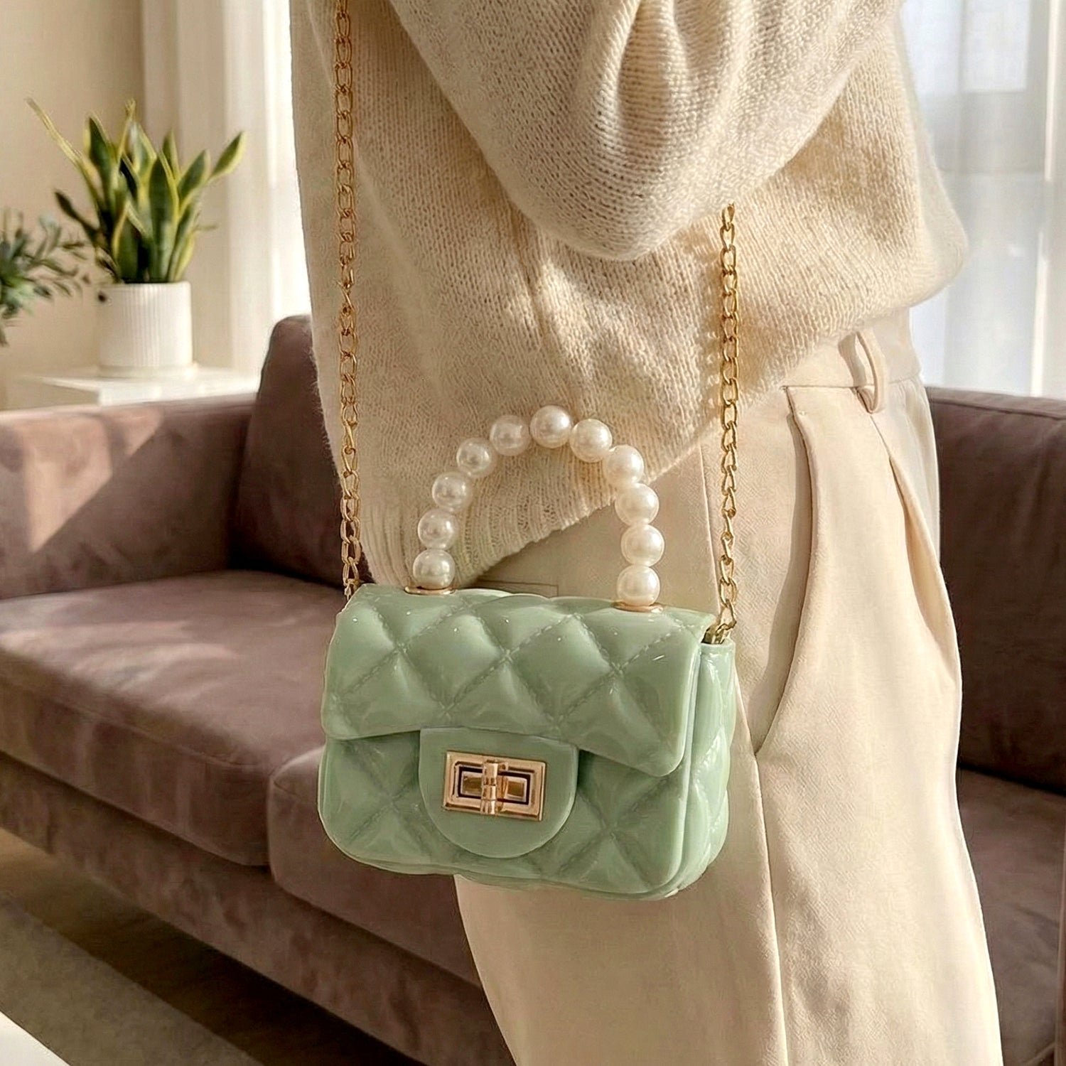 ChainLadiesBags-03_8207aa11-3b1b-4d28-9d37-bf7ddf5e679b.jpg ChainLadiesBags-03_8207aa11-3b1b-4d28-9d37-bf7ddf5e679b.jpg
