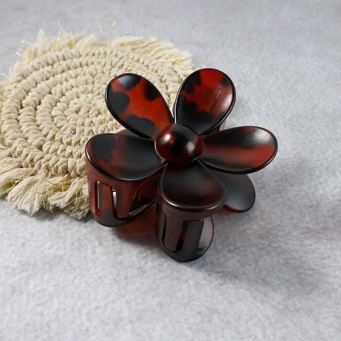 Hair-Claw-Clip-02.jpg