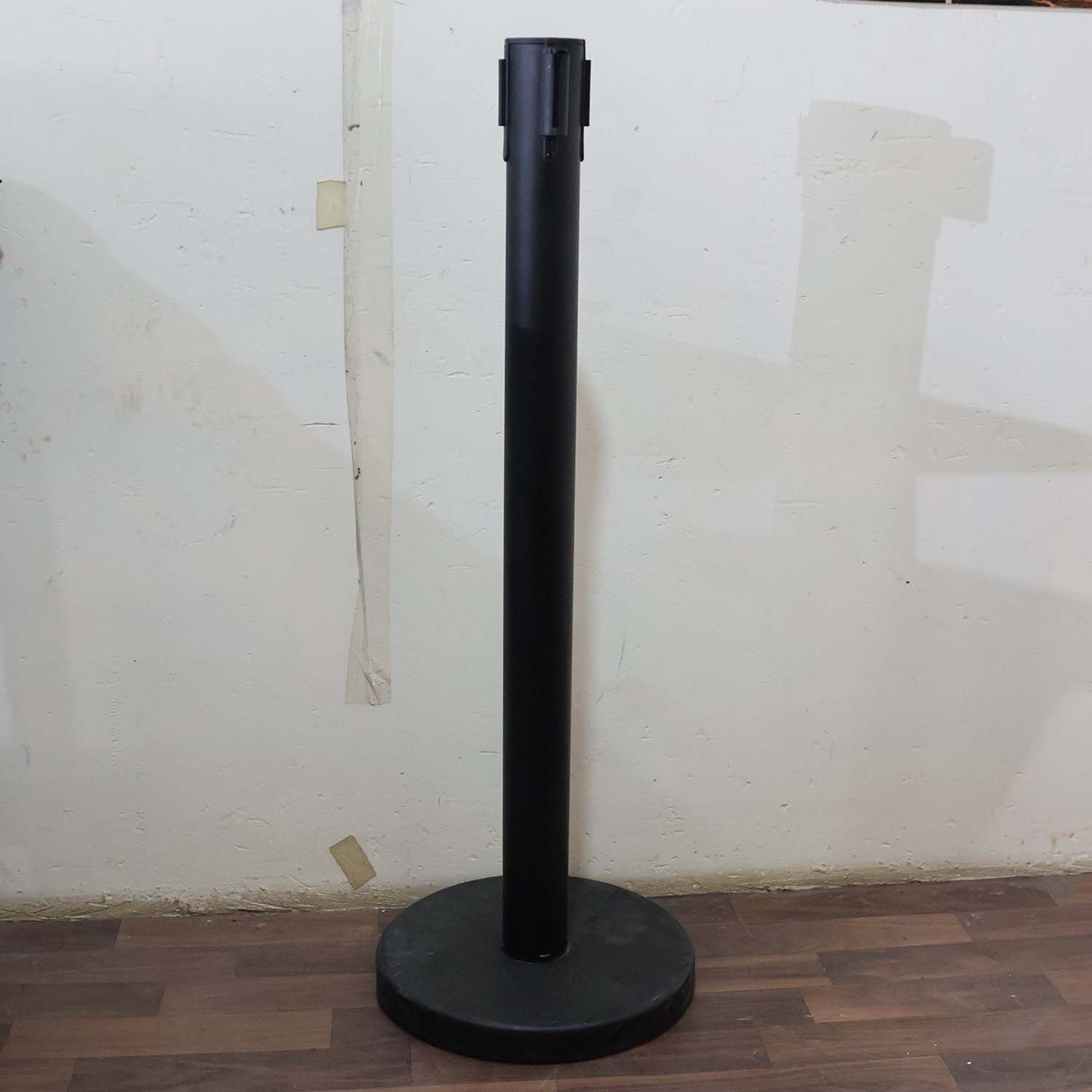 stanchionbarrier-live.jpg stanchionbarrier-live.jpg
