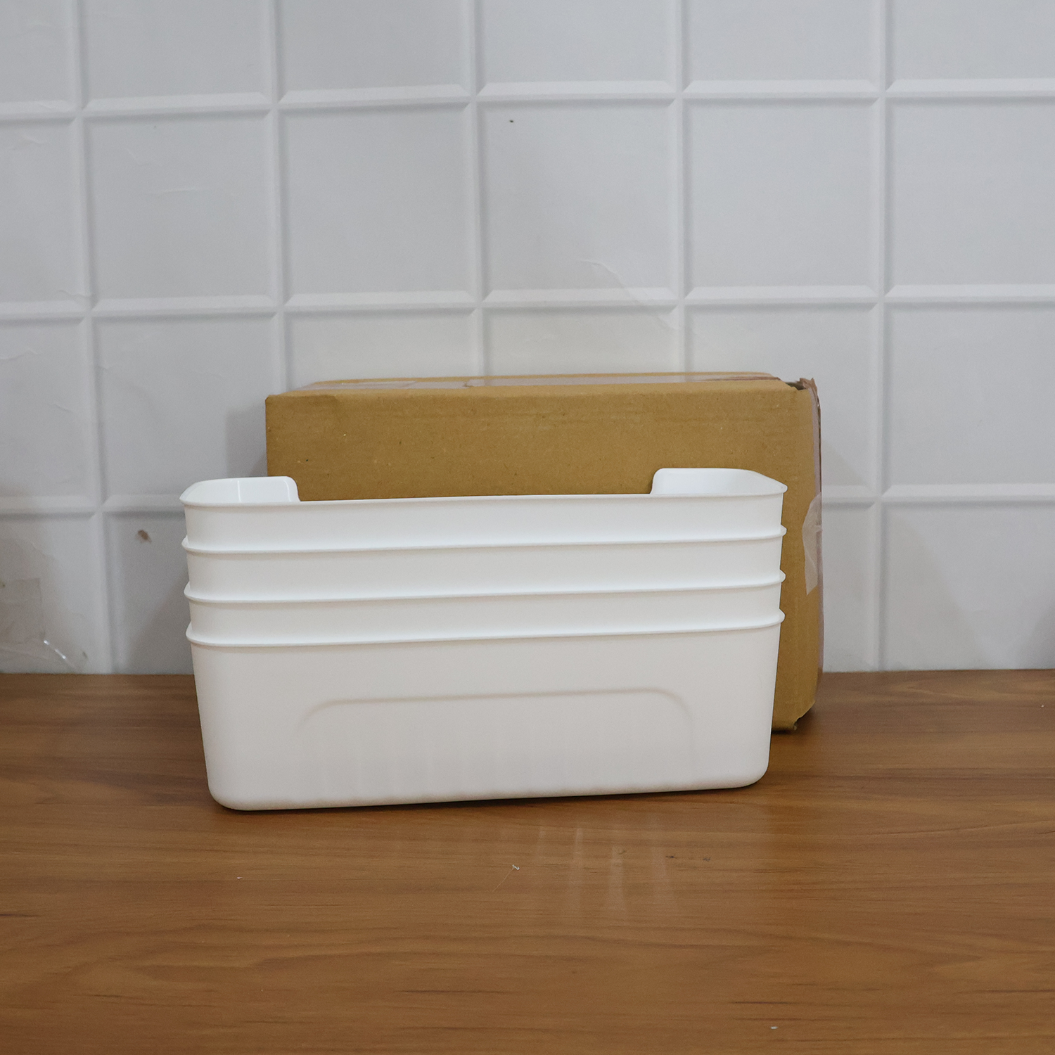 whitestoragecontainer-live.png whitestoragecontainer-live.png